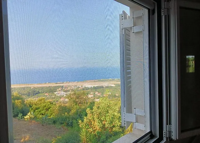 Irida's House 펜션 Lakíthra